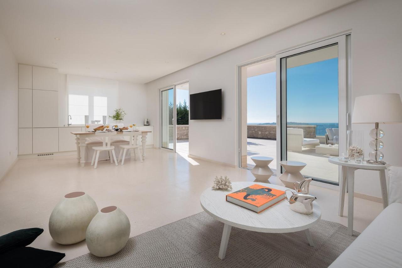 Luxury Seafront Villa Primosten Glamour With Private Pool, Sauna And Gym At The Beach In Primošten Buitenkant foto